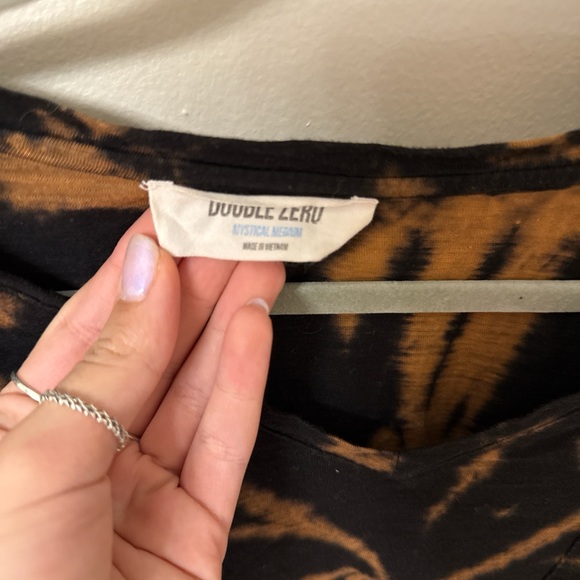 Double Zero Black and Tan Orange Tie-Dye Tee - Picture 3 of 3